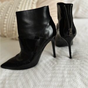 AllSaints Xavier Black Stiletto Heel Ankle Boots Sz 8 US.